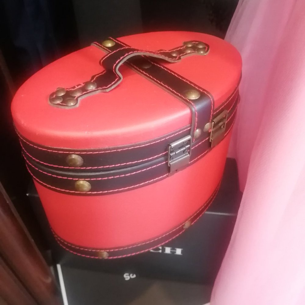 Vanity box